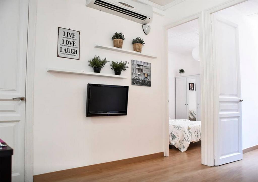 Bcn4Days 24/7 Apartments Оспиталет-де-Льобрегат Экстерьер фото